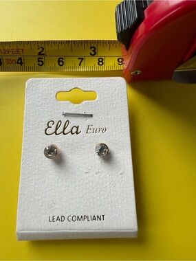Gold Crystal Stud Earrings - Clear